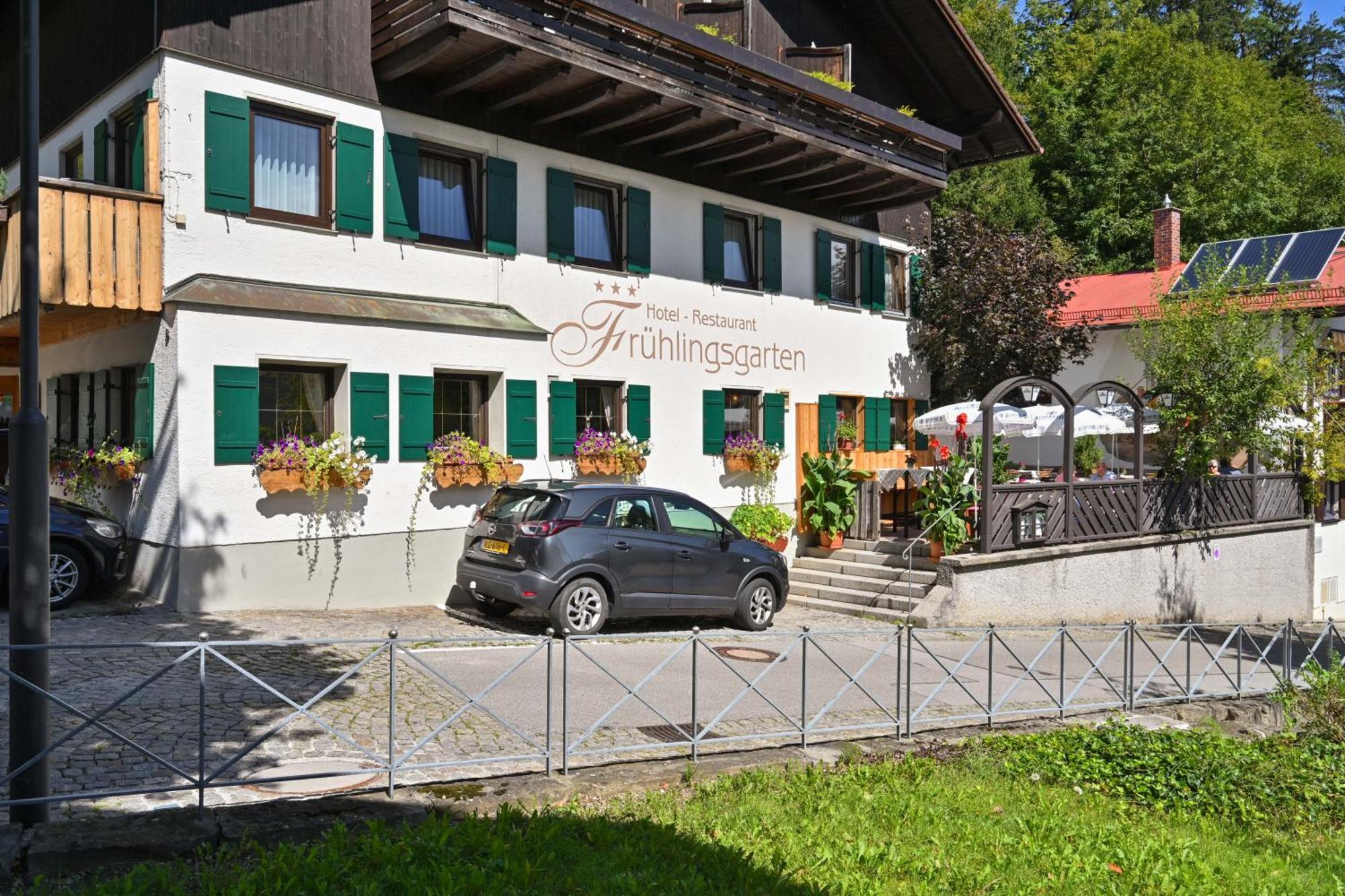 Hotel Restaurant Fruehlingsgarten Фюссен Екстер'єр фото