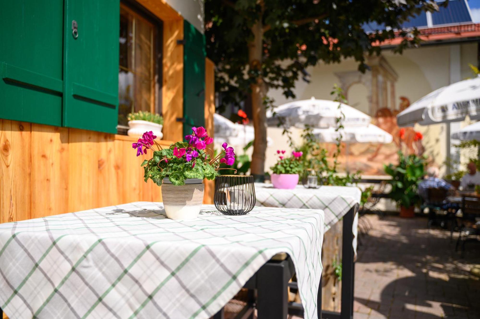 Hotel Restaurant Fruehlingsgarten Фюссен Екстер'єр фото