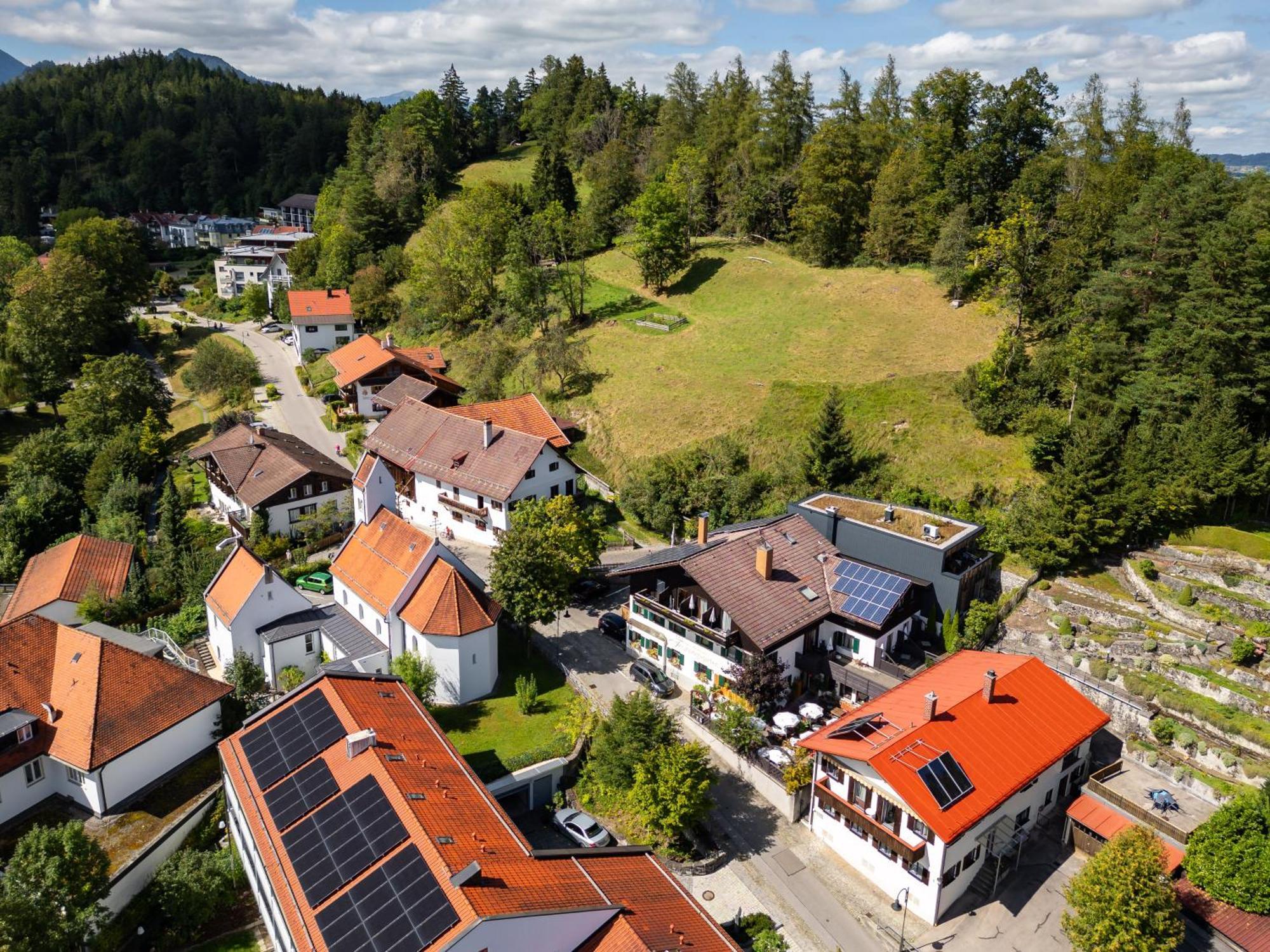 Hotel Restaurant Fruehlingsgarten Фюссен Екстер'єр фото