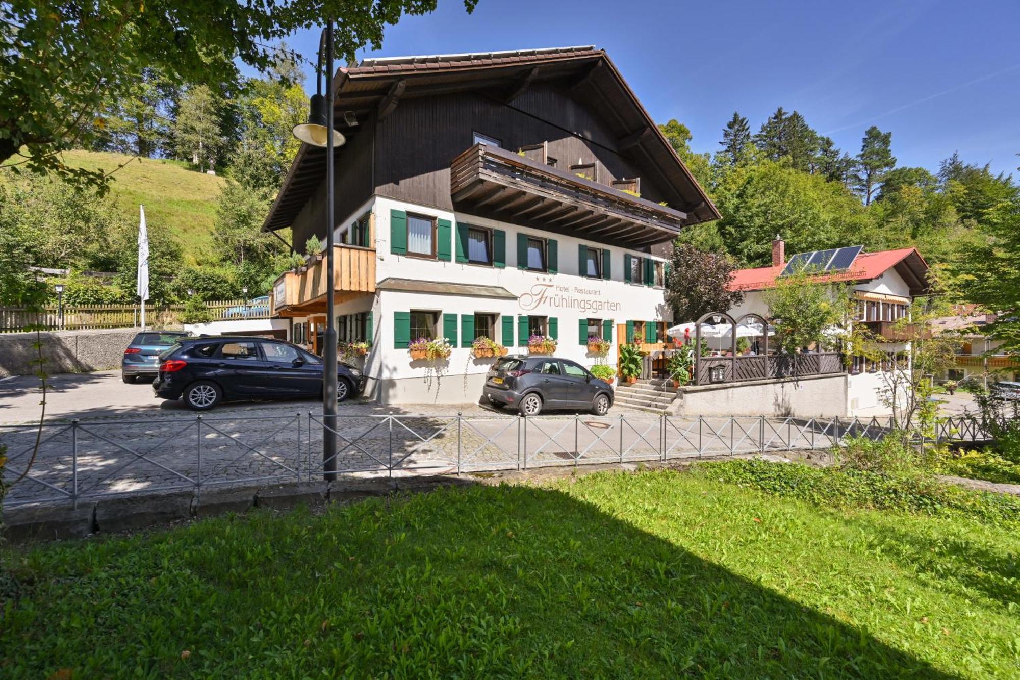 Hotel Restaurant Fruehlingsgarten Фюссен Екстер'єр фото